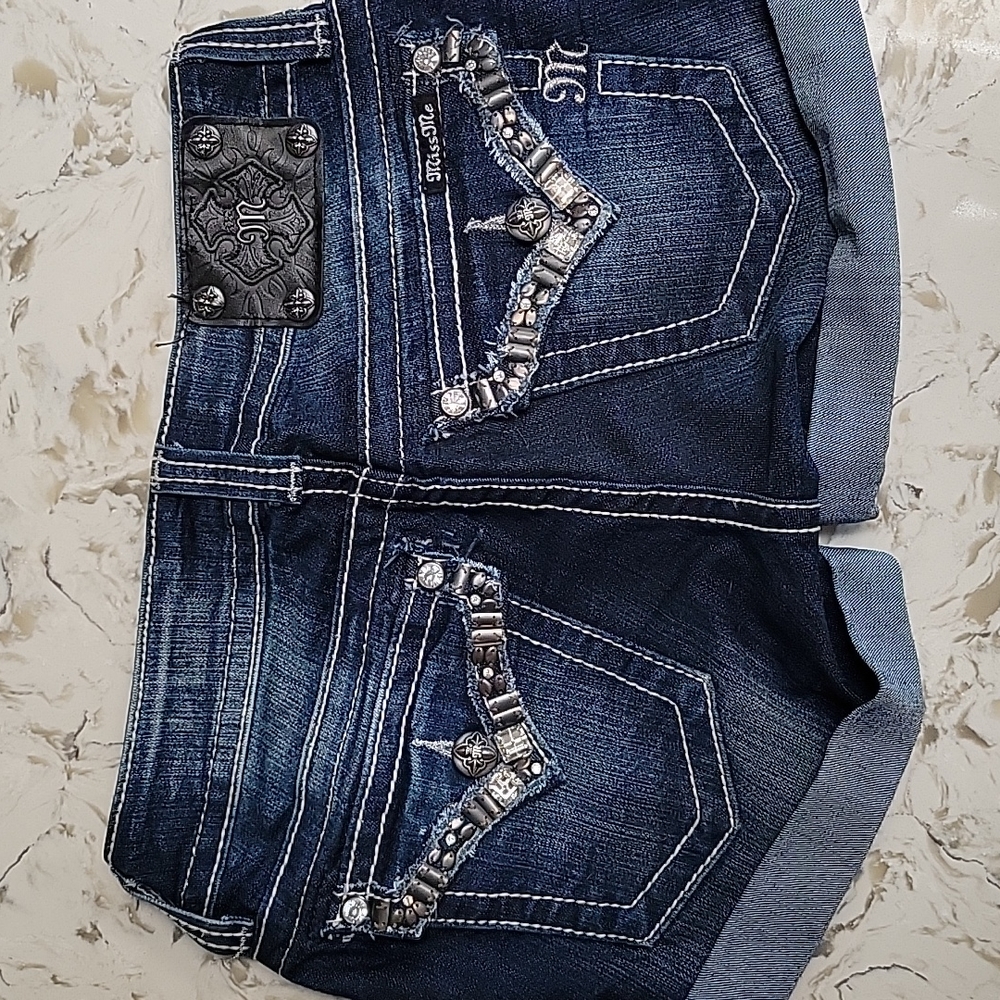 Miss Me Shorts size 26
